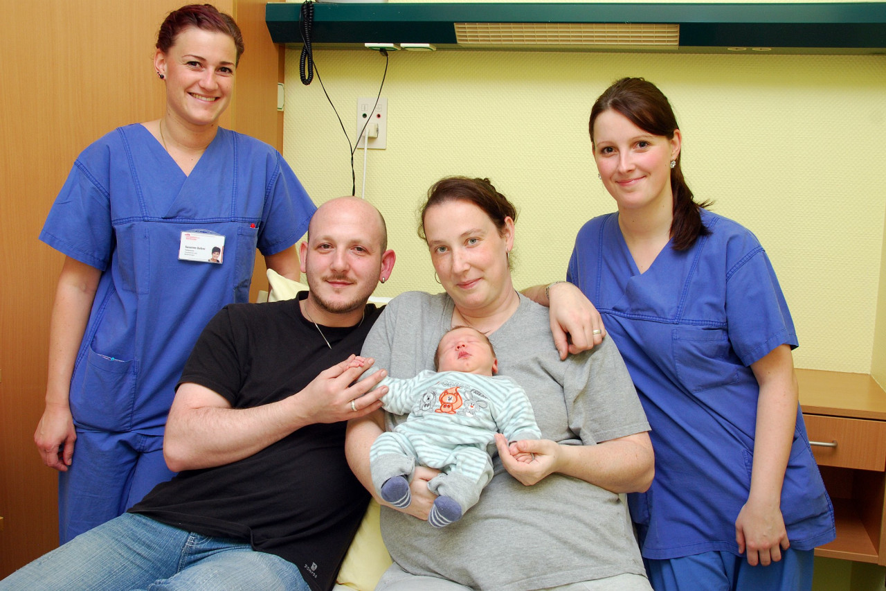 Liam heißt das 1.111. Baby, das am CaritasKlinikum Saarbrücken die Welt erblickte – inzwischen sind es schon über 1.300 Babys. Foto: Eva Hartmann, BabySmile 